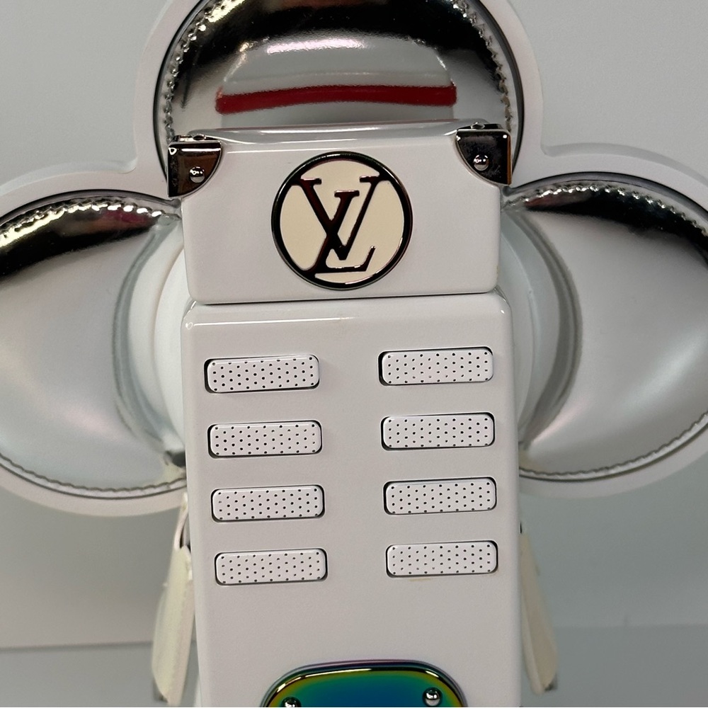 Louis Vuitton Vivienne Spaceman White - Picture 8 of 15